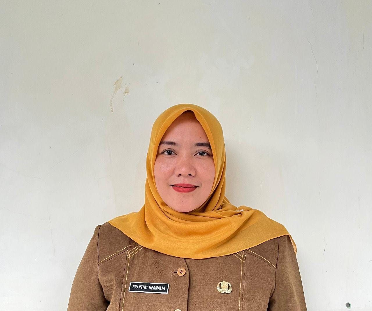 PRAPTIWI HERMALIA,SE